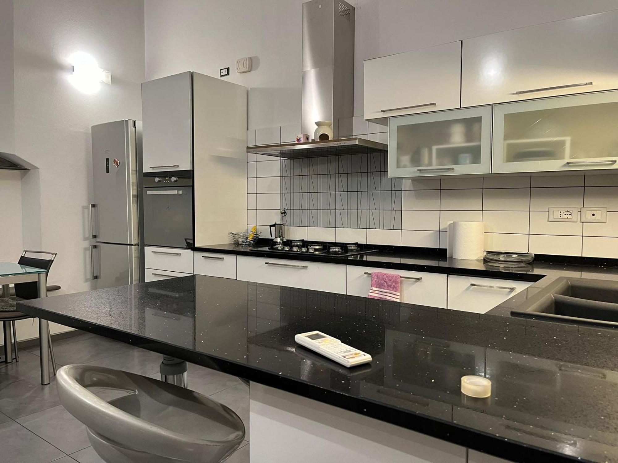 Exquisite 2Br Apartment Nearby Borgo San Frediano Florence Exterior photo