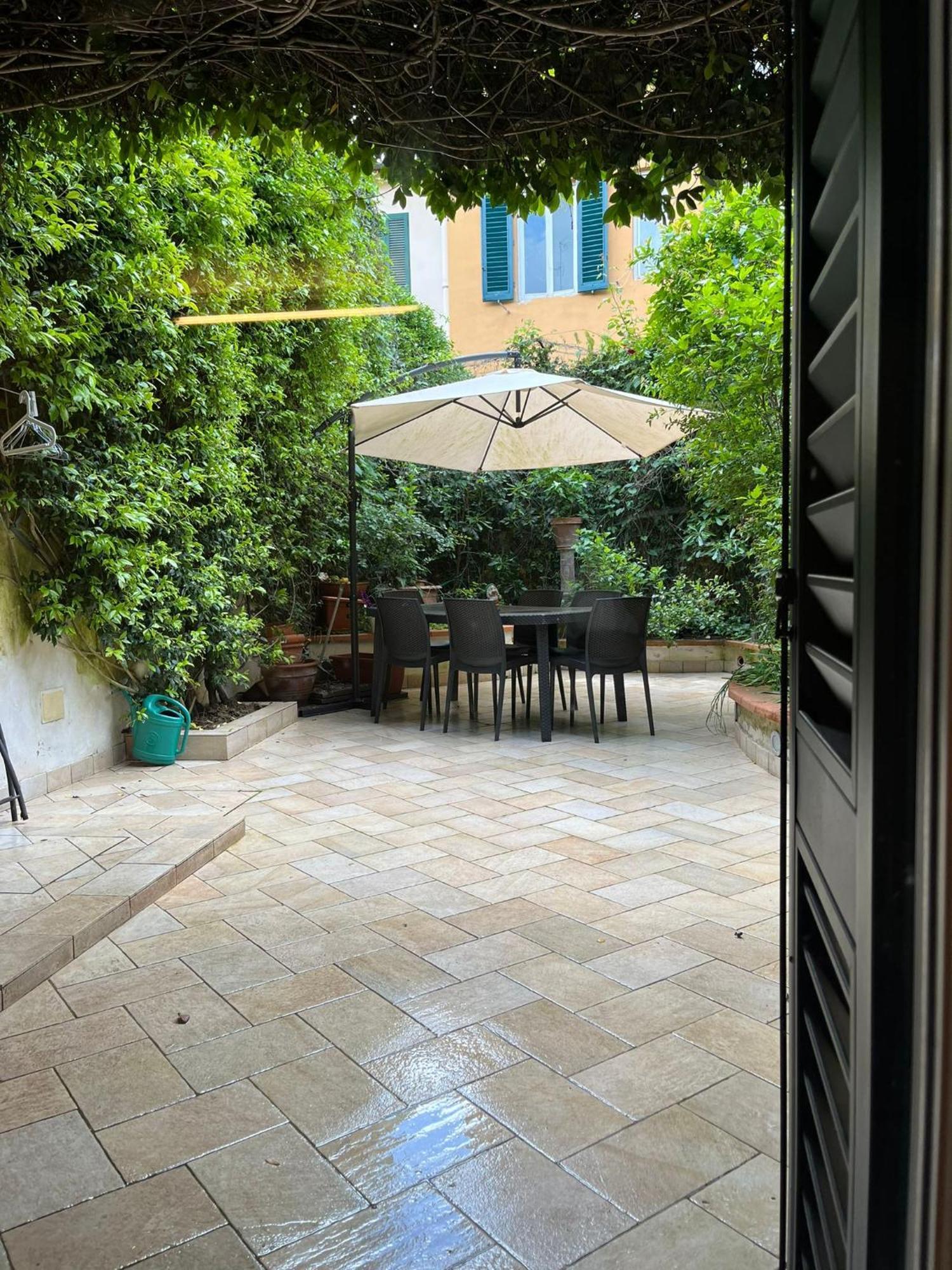 Exquisite 2Br Apartment Nearby Borgo San Frediano Florence Exterior photo